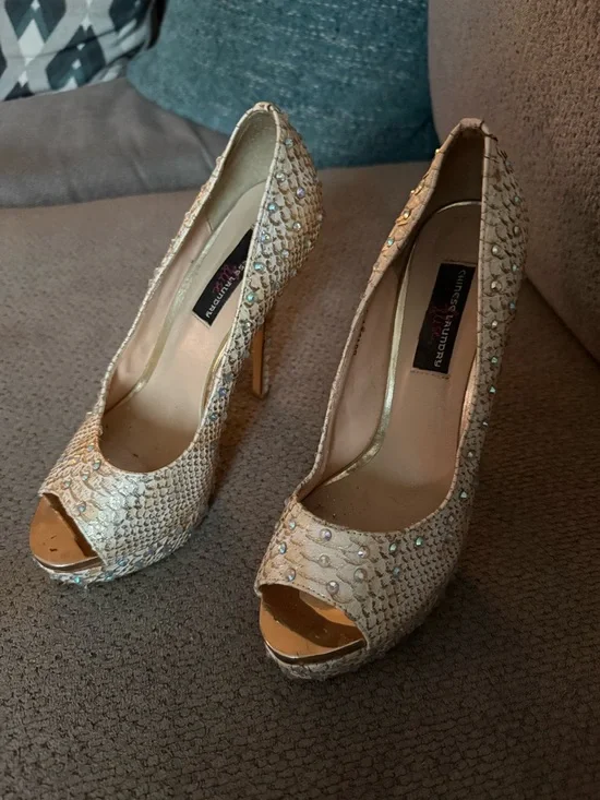 Chinese Laundry Champagne Rhinestone Peep-Toe Heels - Picture 3 of 3